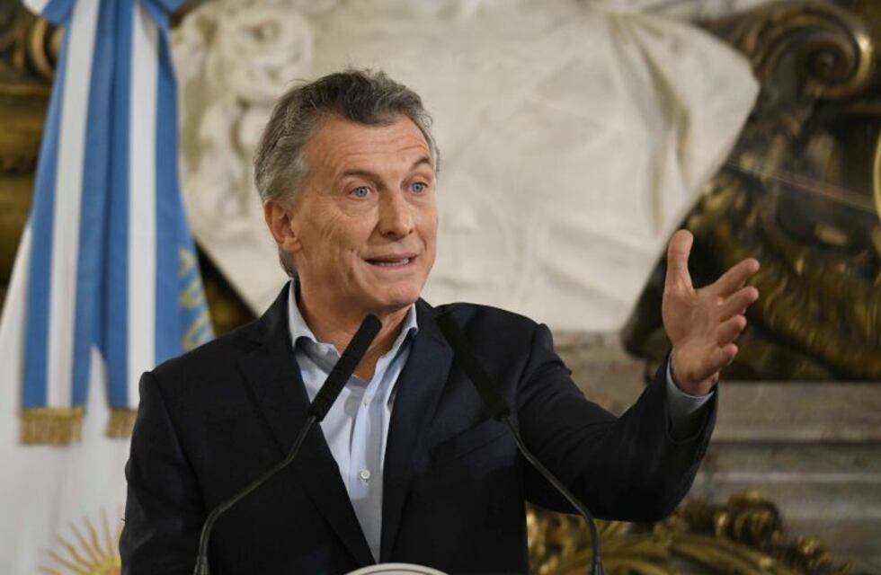 El Gobierno publicó el decreto que prohíbe designar a familiares de funcionarios