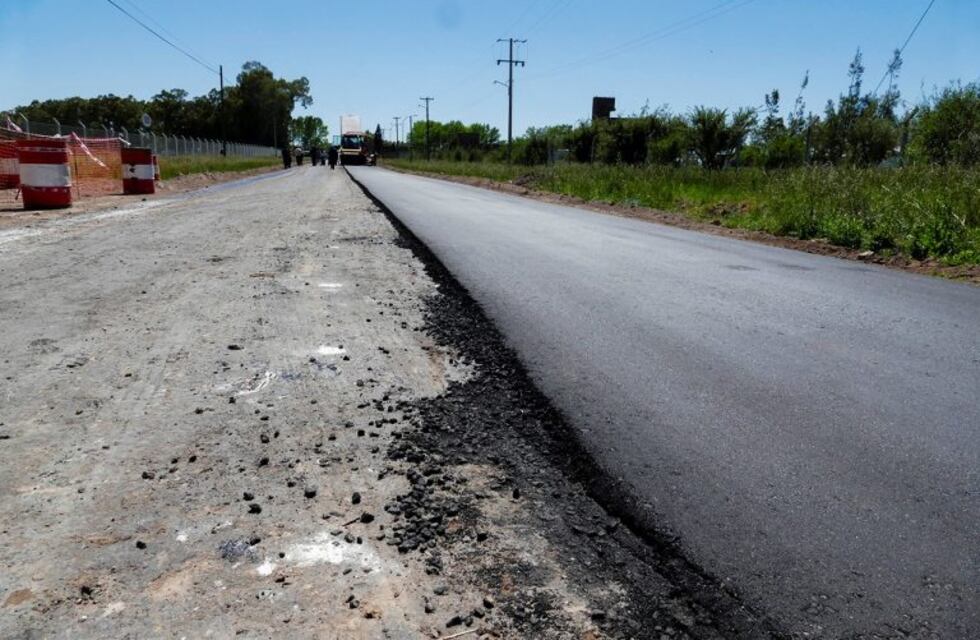 Inauguraron la calle de asfalto de acceso al frigorífico
