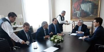 Alberto Fernández con gobernadores radicales