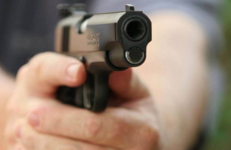 Les negaron el ingreso a un cumpleaños de 15 y respondieron a los tiros