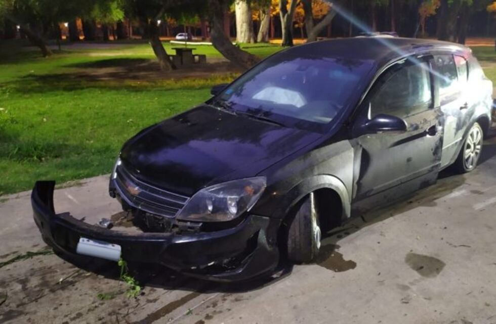Arroyito: un automóvil cayó al Rio Xanaes