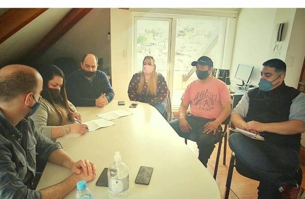 La Municipalidad acompañó acuerdo entre empresa de comunicaciones y cooperativa a fin de generar trabajo en servicio técnico