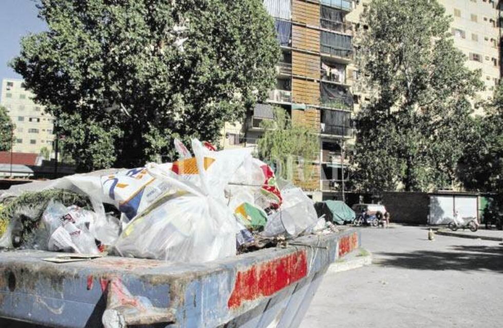 Incorporarán camiones para regularizar la recolección de residuos en Paraná
