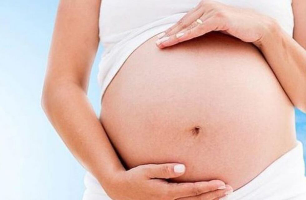 Autorizan a una mujer a prestarle el vientre a una amiga que no podía gestar