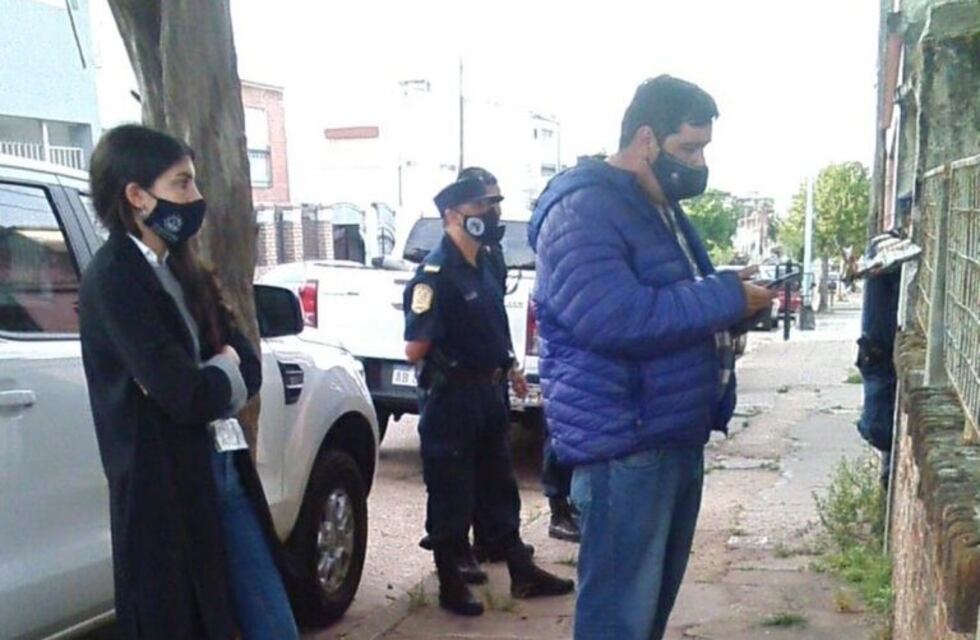 En una fiesta clandestina intentaron sobornar a un agente municipal