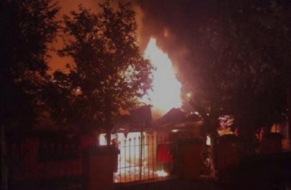Un incendió consumió totalmente una vivienda en Eldorado