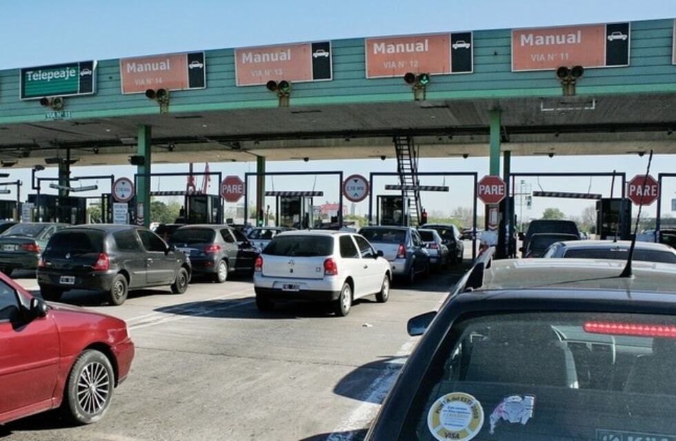 Multas de 15 mil pesos para los que no paguen el peaje en la Autopista Buenos Aires - La Plata