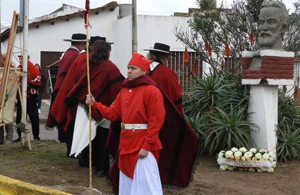 En las 5 esquinas se rindió homenaje a Güemes