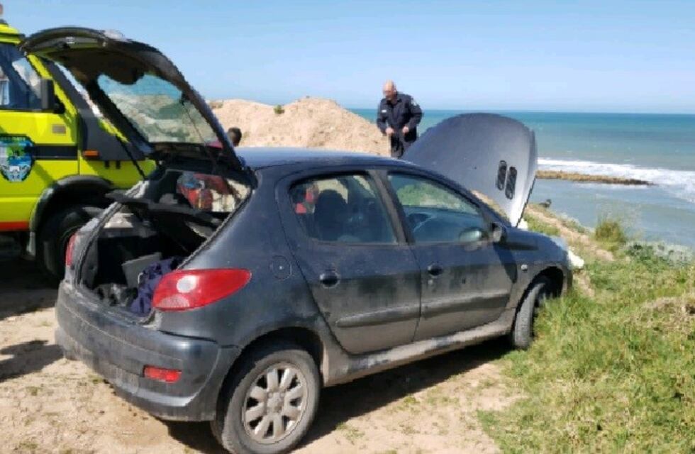 Una pareja cayó desde los acantilados: ambos fueron rescatados con vida