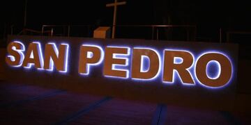 El municipio instaló un nuevo cartel en el acceso al pueblo\u002E