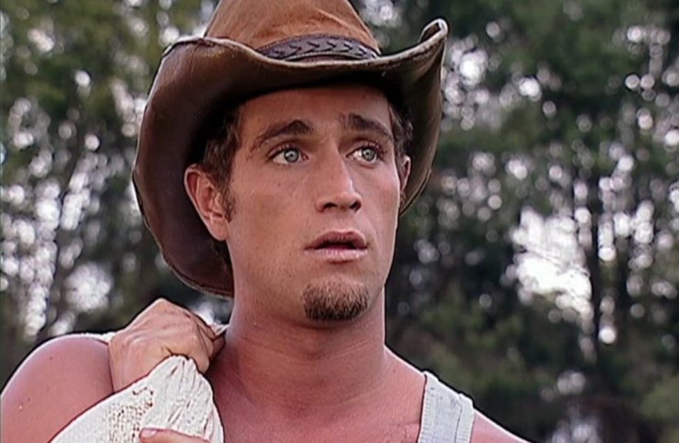 Franco Reyes de "Pasión de Gavilanes" y un recuerdo de la novela: "15 años guardando en una caja"