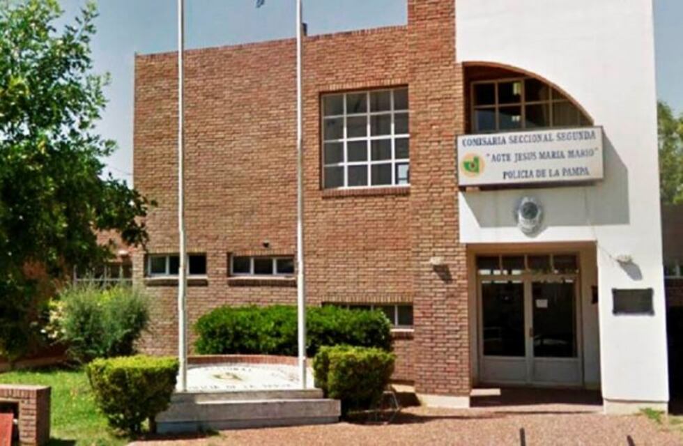 Detenido en una comisaría de Santa Rosa organizó un asalto de 1,4 millones de pesos