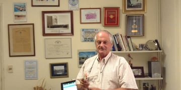 El corresponsal de guerra Nicolás Kasanzew recuerda el nacimiento de un valiente artillero