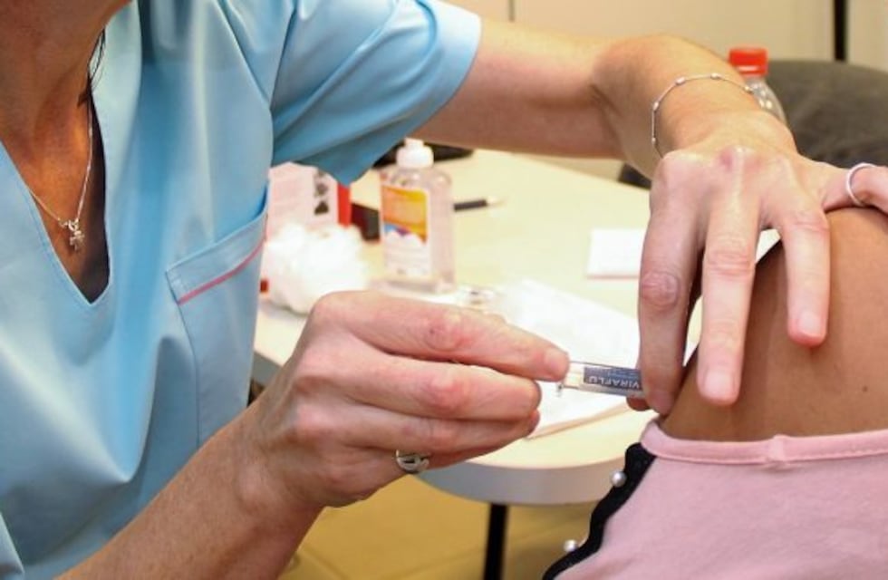 Comienzan a vacunar contra la gripe en Carlos Paz