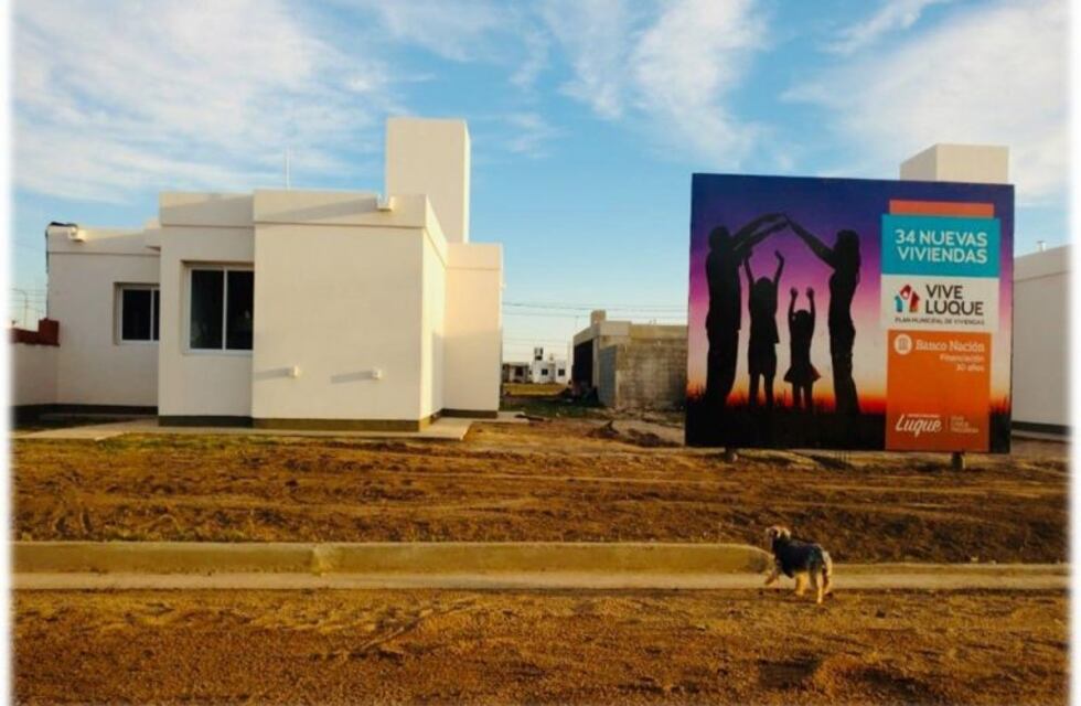 La Municipalidad de Luque entrega 34 viviendas