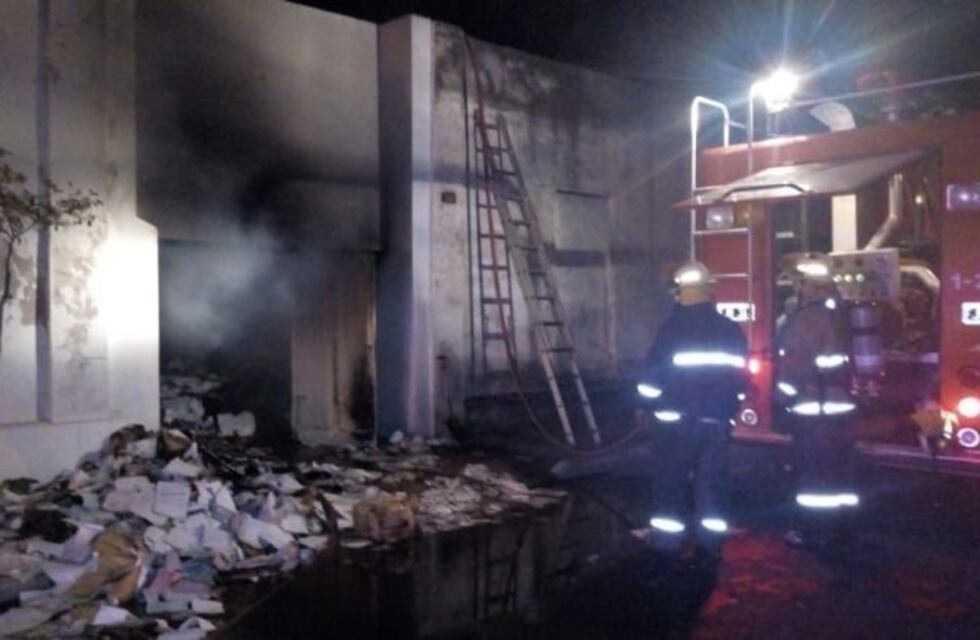 Se incendió el depósito de una financiera de la capital puntana