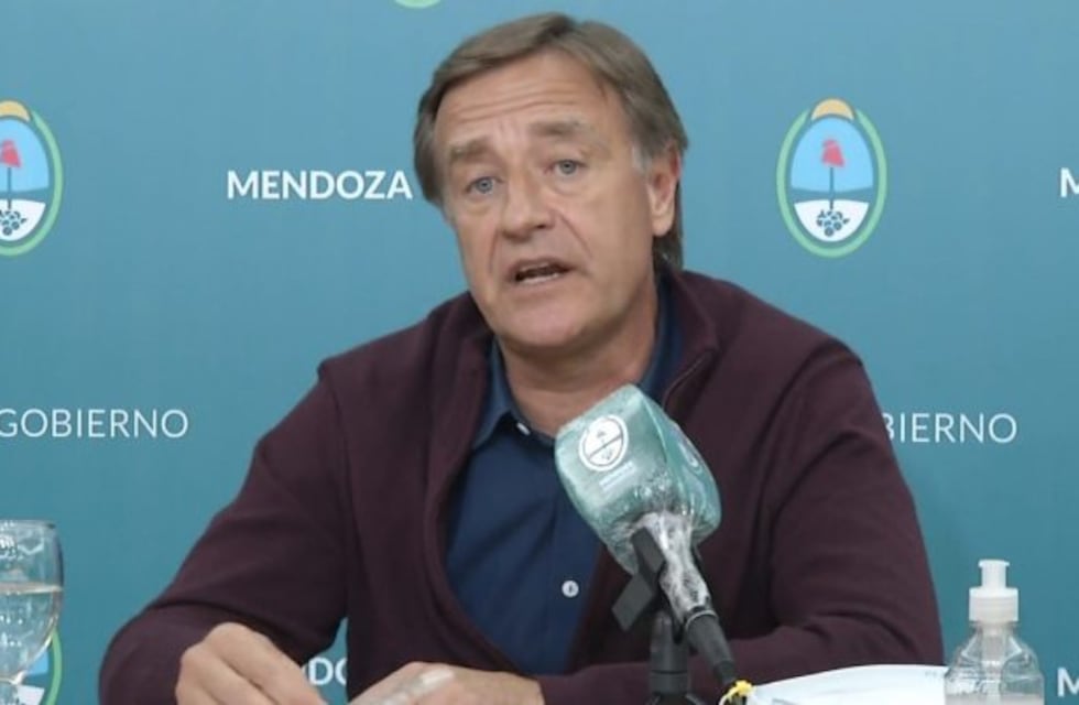 Mendoza vuelve a las salidas por DNI y habrá restricciones de reuniones entre amigos