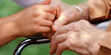 Cuidado y acompañamiento de adultos mayores
