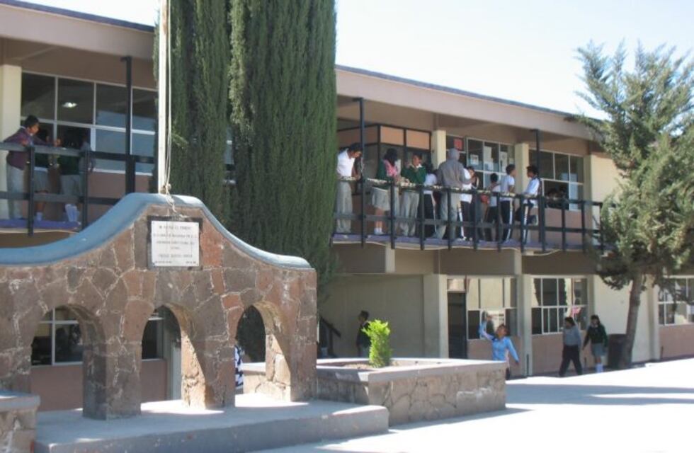 Video: alumnas sanjuaninas golpearon y amenazaron a una compañera