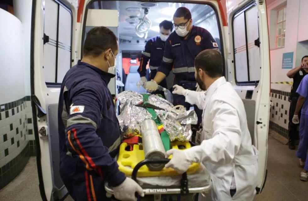 El empleado de una guardería brasileña roció con alcohol e incineró a los chicos y al menos siete murieron