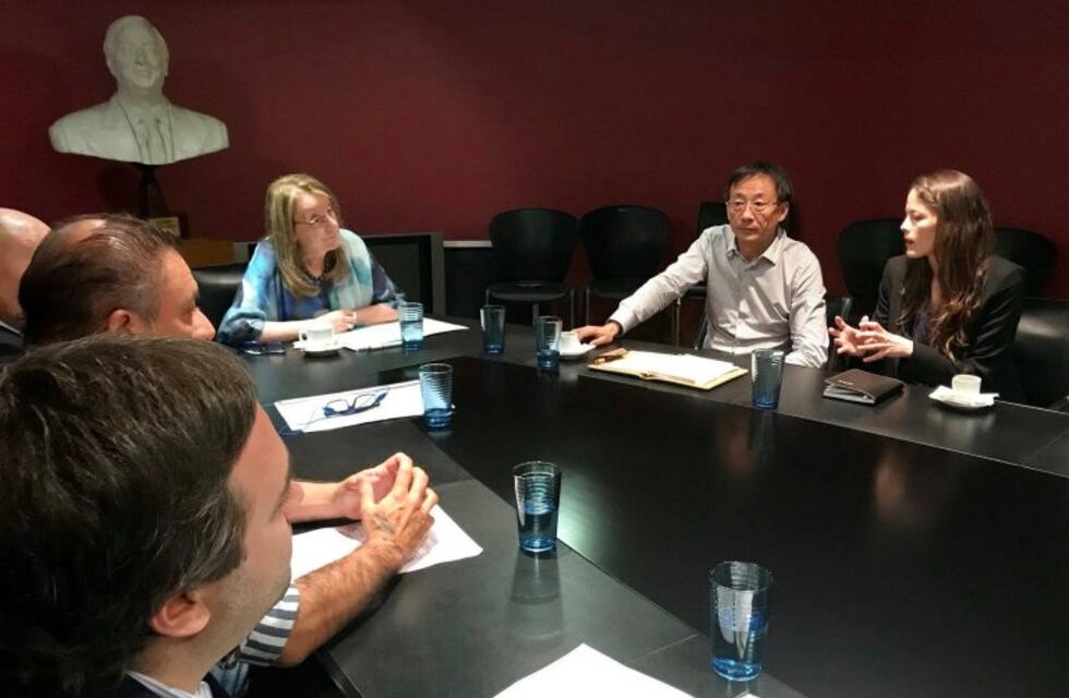 La gobernadora se reunió con el presidente de Sinopec