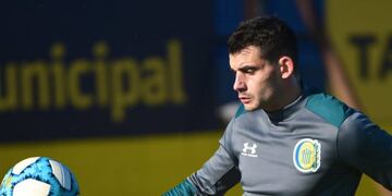 El jugador de 28 años firmó contrato hasta fines de 2021\u002E (@carcoficial)