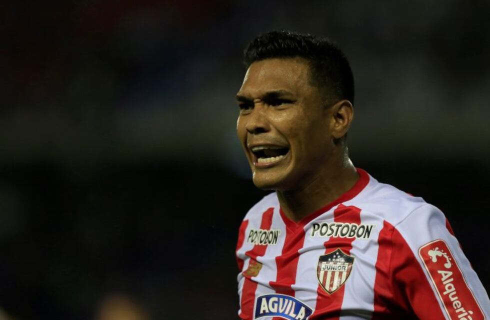 El presidente de Colón está interesado en contratar a Teófilo Gutiérrez