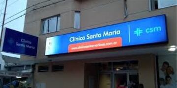 El joven permanece internado en la Clínica Santa María