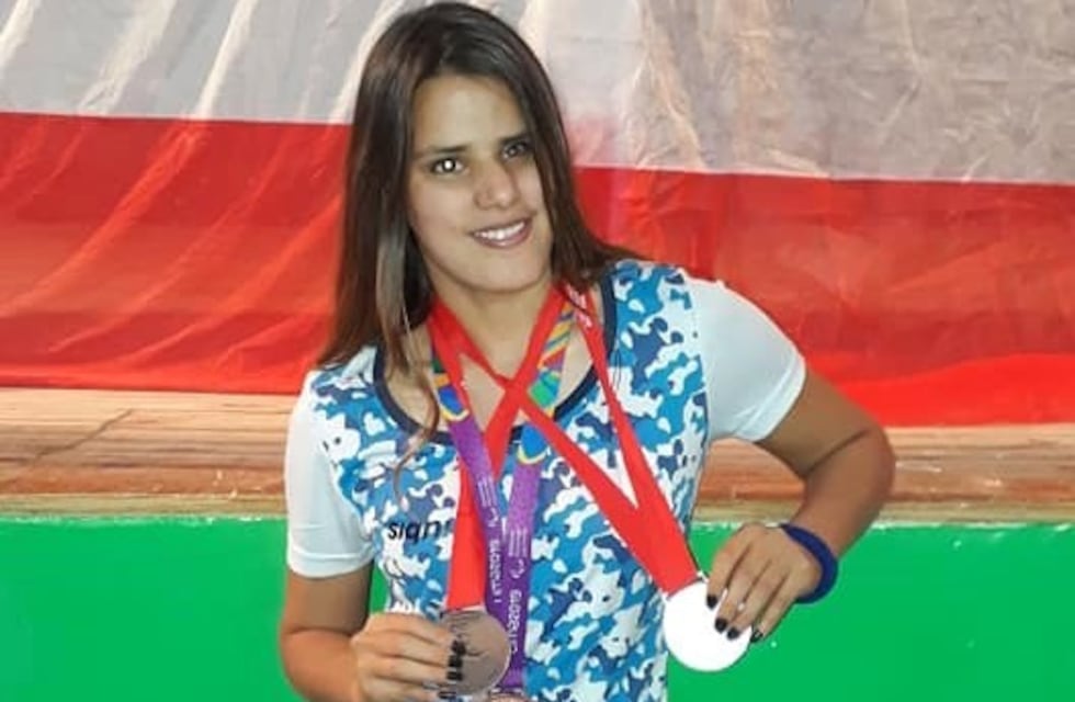 Villa Arias dio el merecido recibimiento a Candela Cerrudo