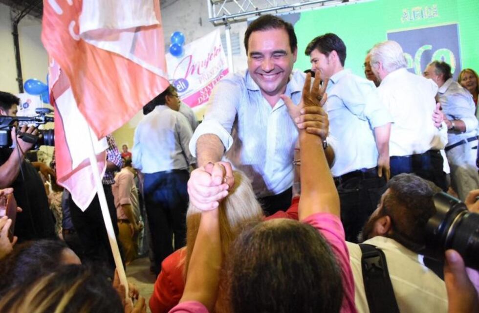 Lanzamiento del frente oficialista