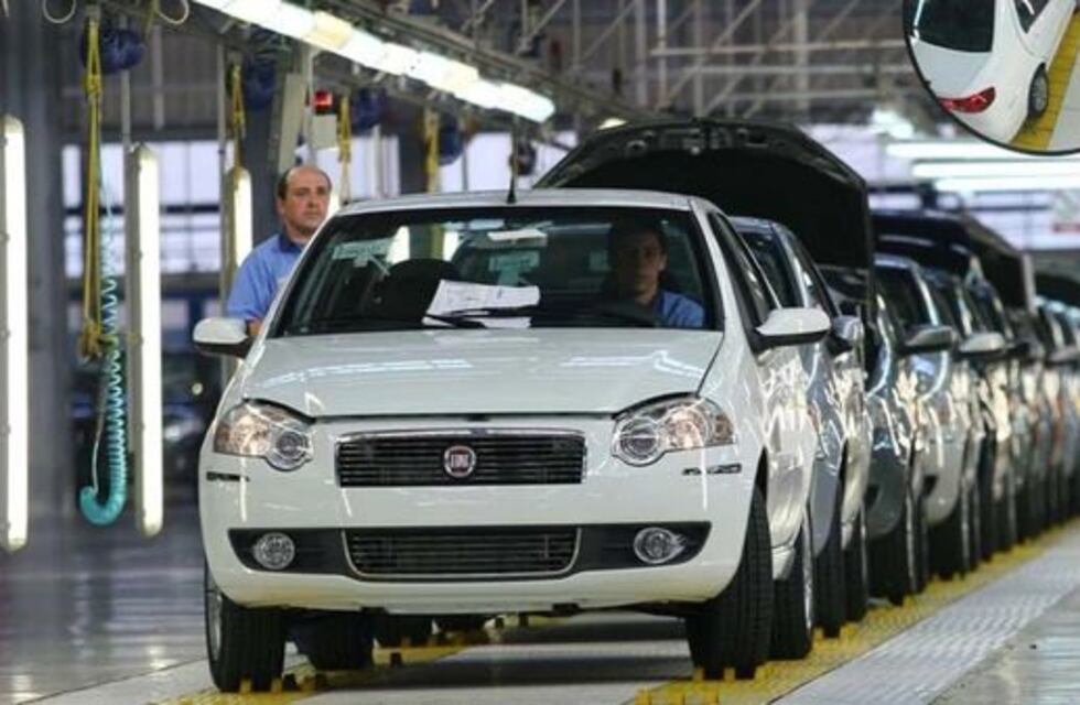 Eliminan los impuestos internos para autos de gama media