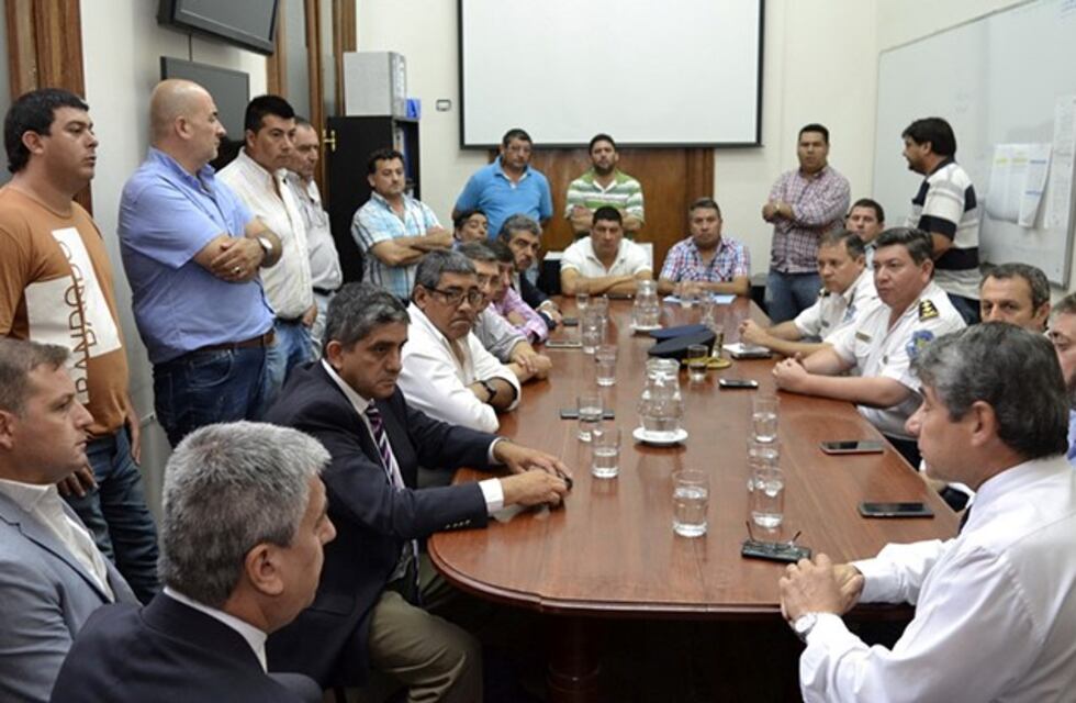 La policía logró detener a un sujeto por la agresión al chofer de la línea 10