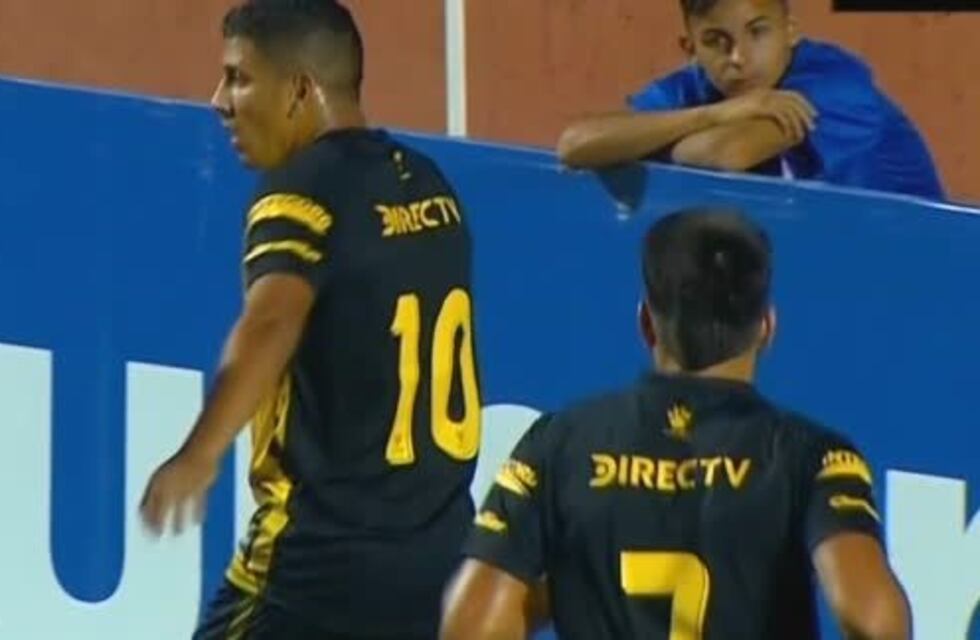 Damián Arce y la explicación del cambio que fastidió a los hinchas