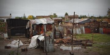 Incremento de usurpaciones en los barrios de La Plata (web)