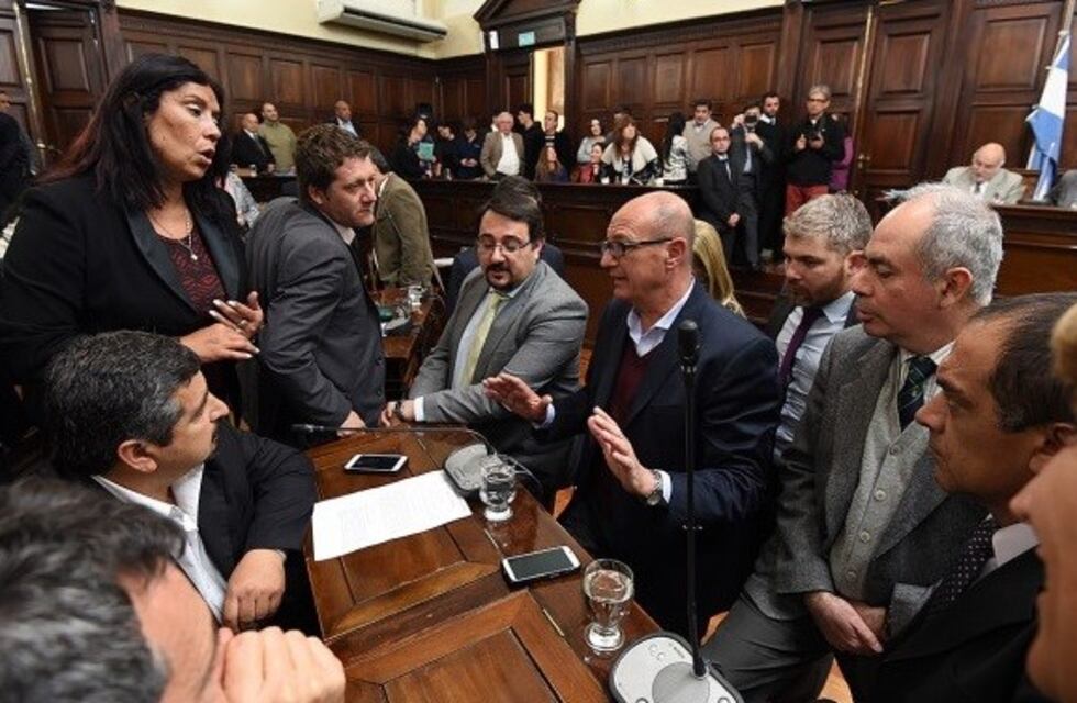 Desempató Parés y se aprobó la reforma electoral