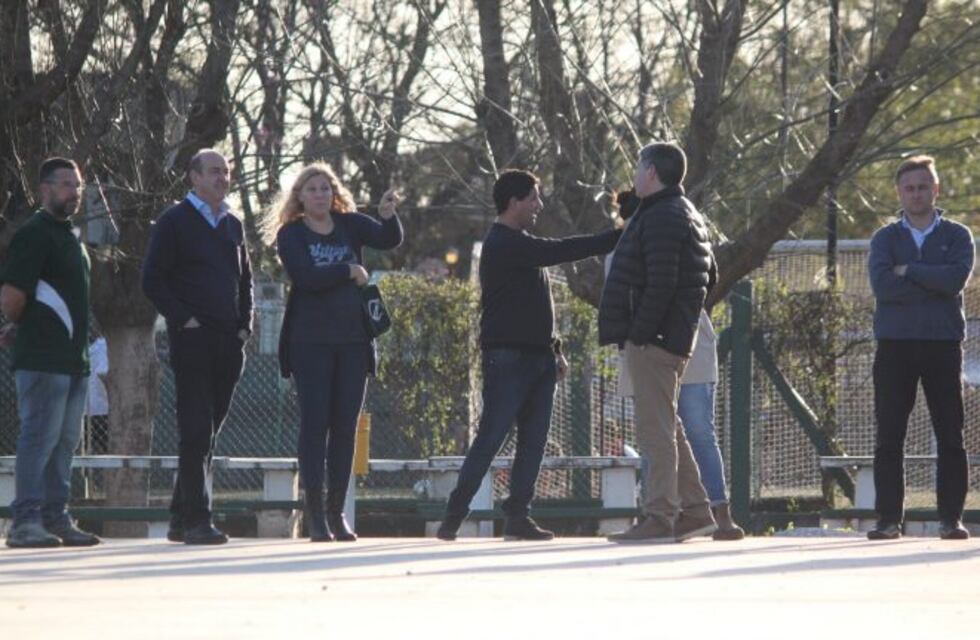 Entregaron aportes económicos para terminar obras en dos clubes de barrio