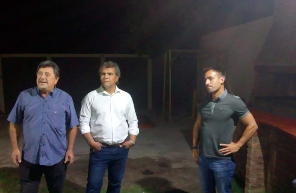 Juan Negri acompañó a González Grima en un brindis entre radicales