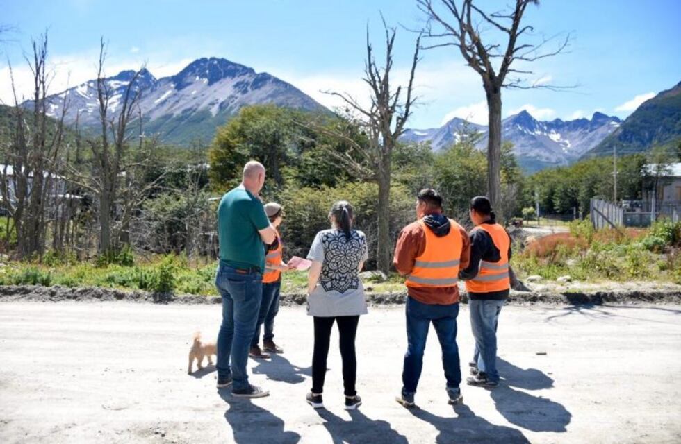 La Municipalidad de Ushuaia sale puerta a puerta