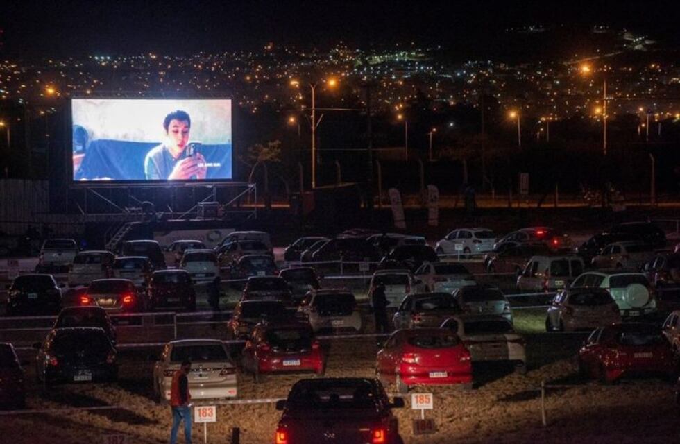 Volvió el Autocine al Predio Ferial
