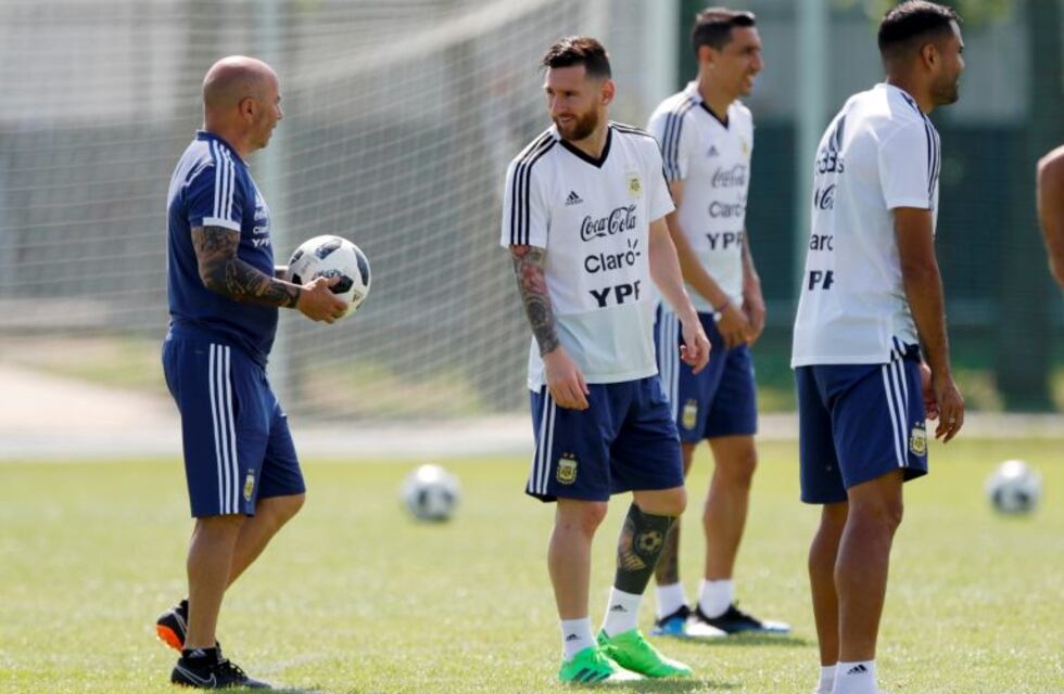 Sampaoli sorprendió con una nueva posición para Messi y ensayó penales