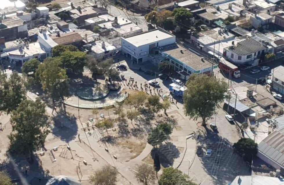 Villa El Libertador: quieren que vuelva la feria de la plaza