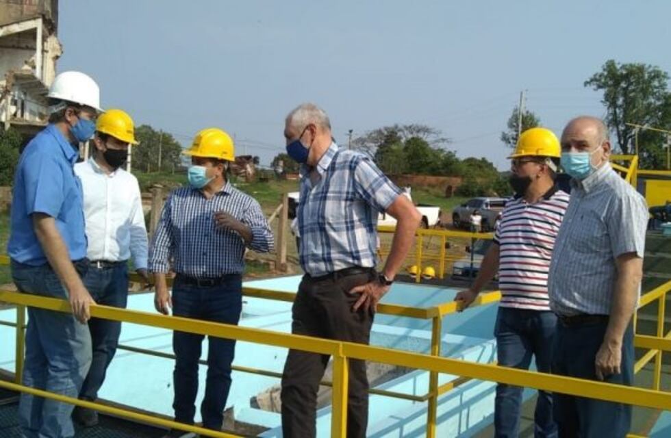 Herrera Ahuad entregó viviendas y recorrió obras en Eldorado