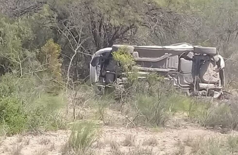 Mueren dos cordobeses tras un vuelco en cercanías a Chamical