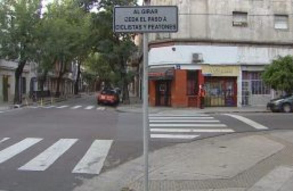 Encontraron al dueño de un kiosco de San Cristóbal desnudo y apuñalado dentro del local