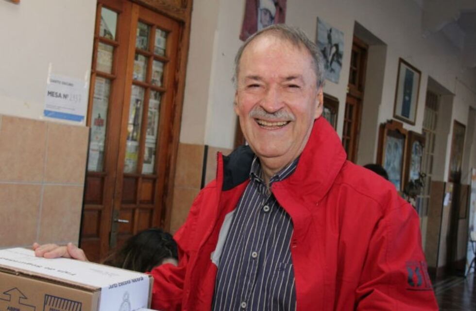 Votó Juan Schiaretti y habló del caso Maldonado