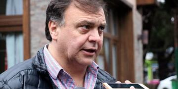 Belloni: Perón nos diría que abramos los aeropuertos y apoyemos el ibuprofeno inhalado