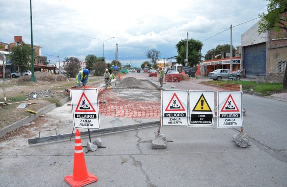 Habrá cortes en la avenida Tavella por obras cloacales