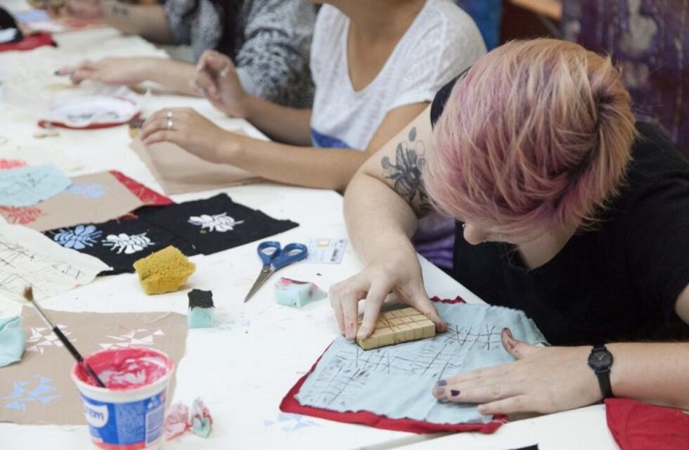 Los talleres barriales de Comodoro preparan una nueva muestra