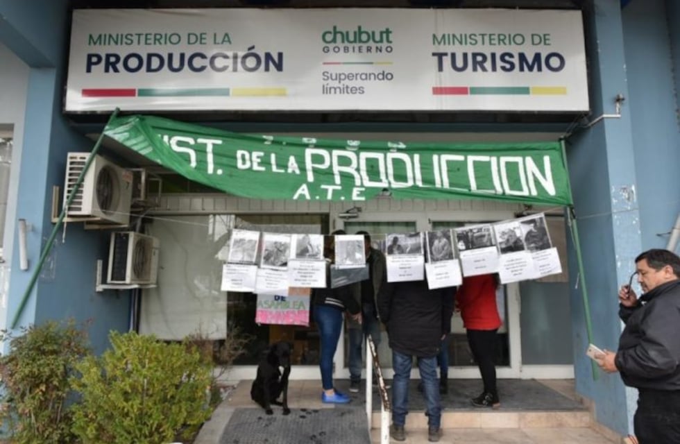 Tomaron el Ministerio de Producción en Rawson