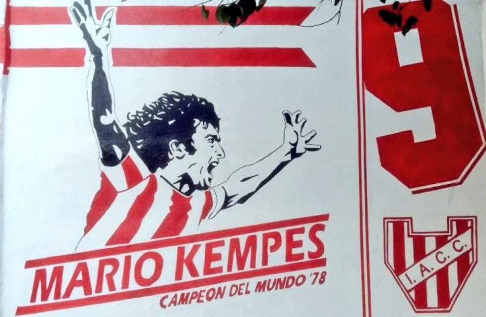 El hermoso mural de Mario Kempes en la cancha de Instituto